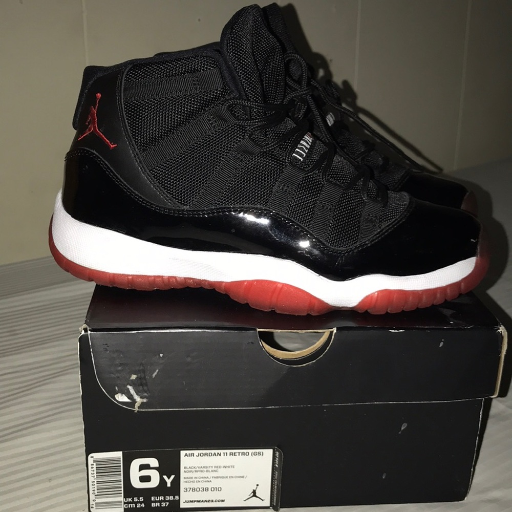 Air Jordan 11 “2012 Release”.